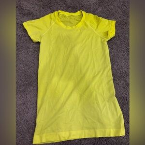 Lululemon highlight yellow shirt